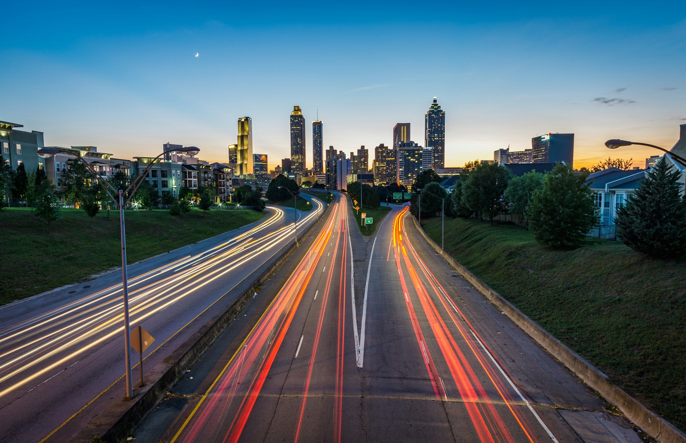 Downtown Atlanta at dusk, seen from the Jackson Street Bridge